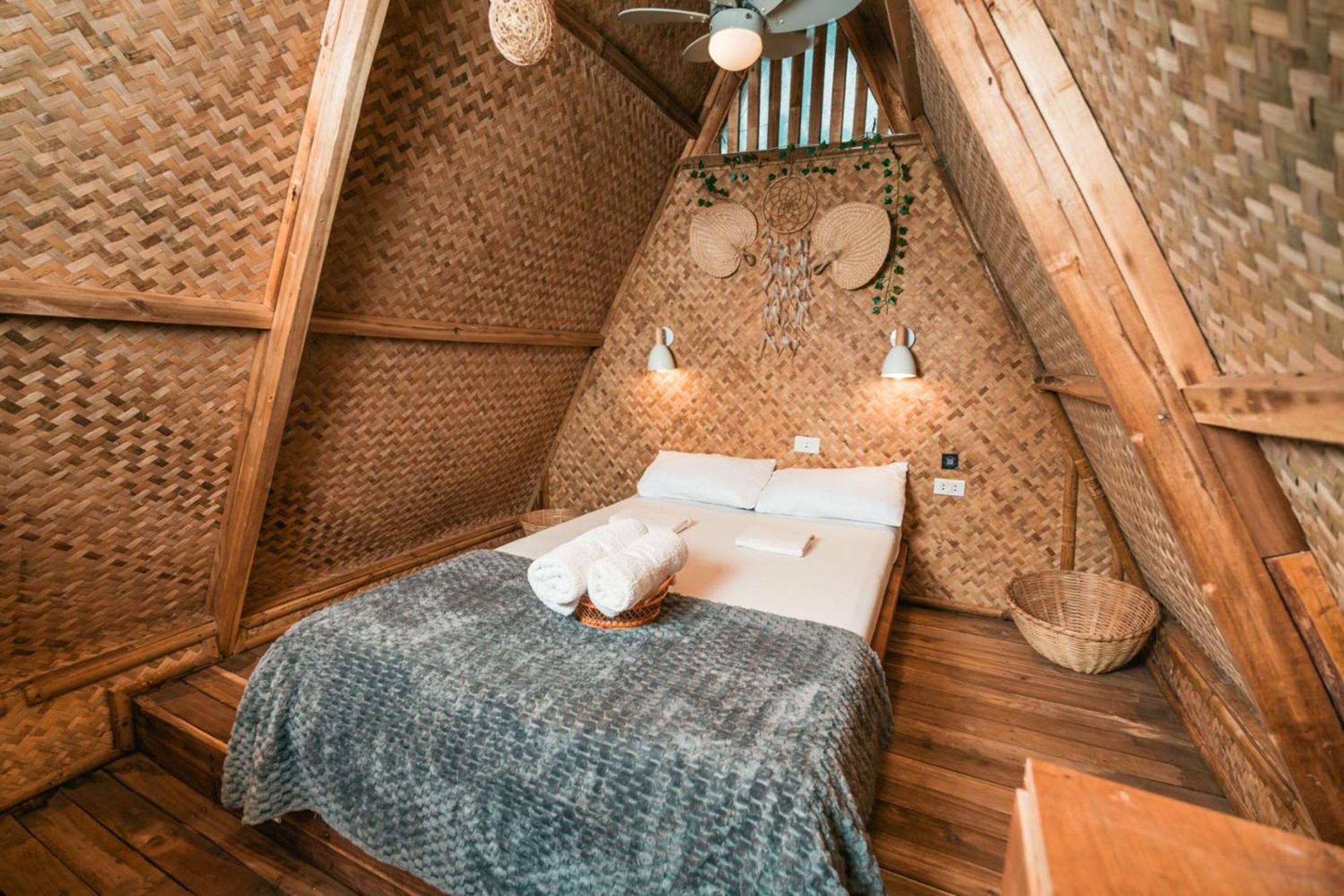 Mad Monkey Hostel Nacpan Beach (Adults Only) El Nido Kültér fotó